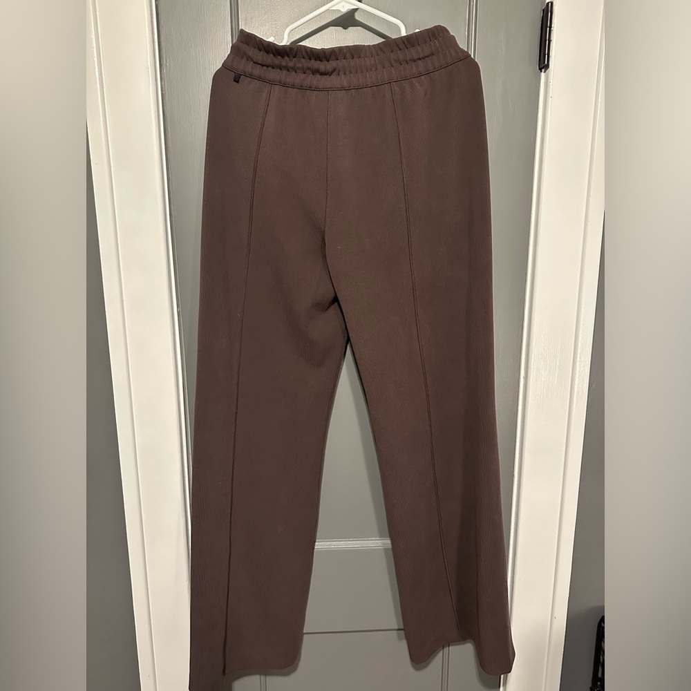 Lululemon Ribbed Midrise Pants - Picture 3 of 3